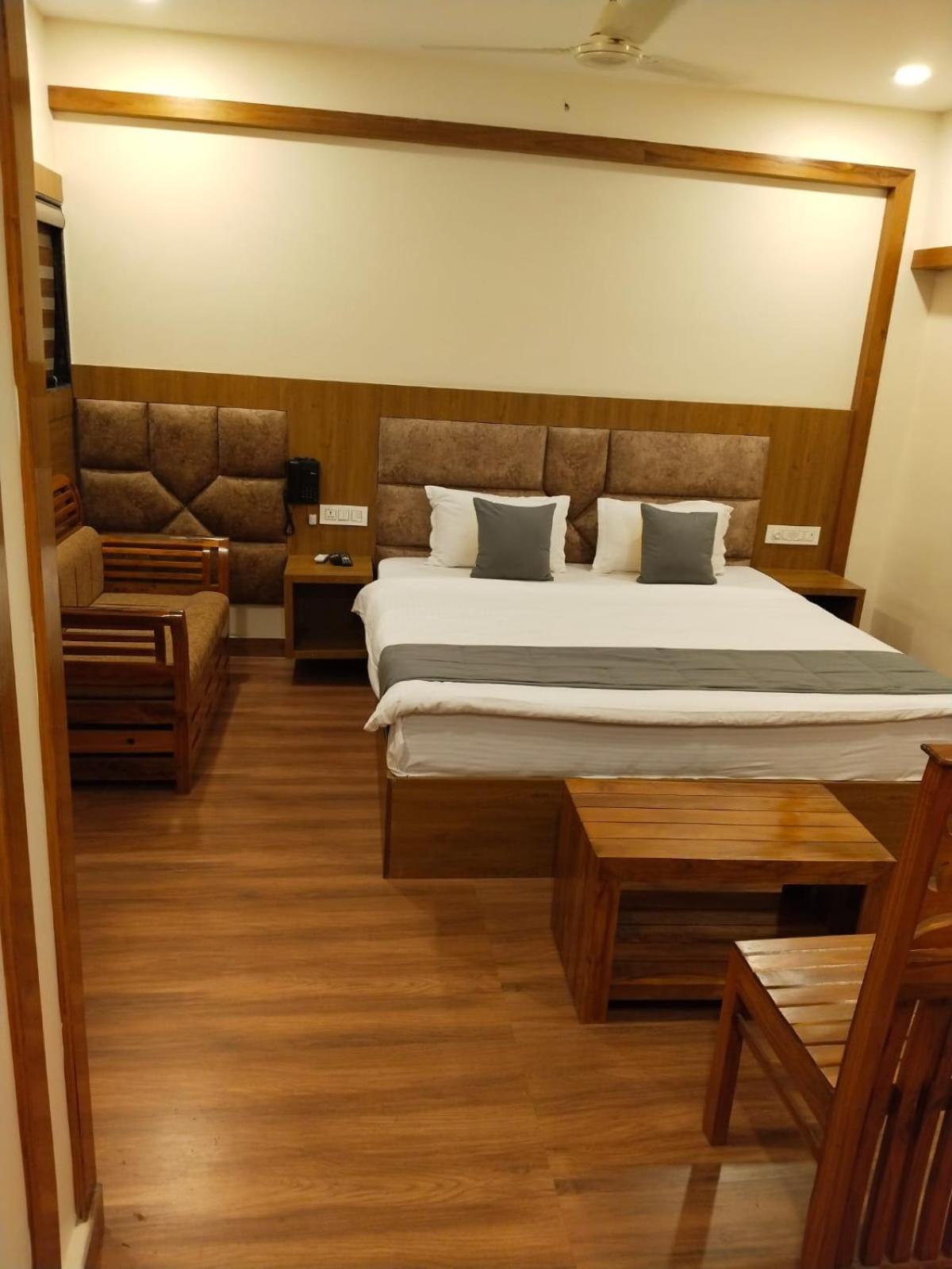 Hotel President Park Coimbatore Esterno foto